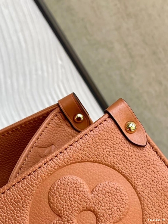 First bag ru GM VUITTON ONTHEGO LOUIS 0820
